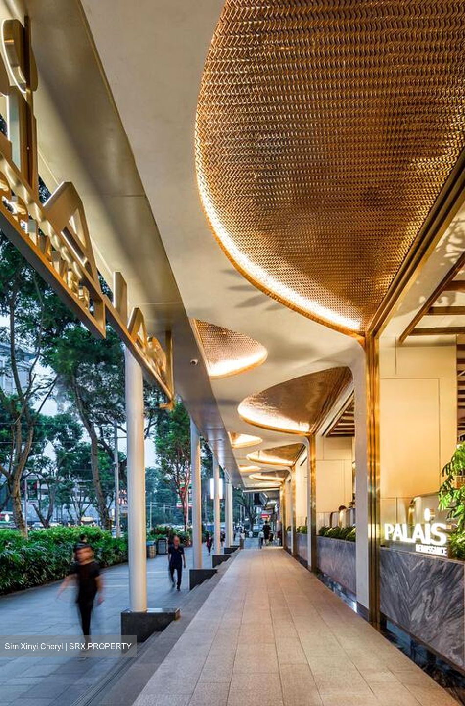 Palais Renaissance (D9), Retail #478842411